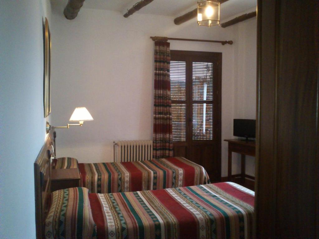 Hostal Rural Poqueira กาปีเลย์รา ห้อง รูปภาพ