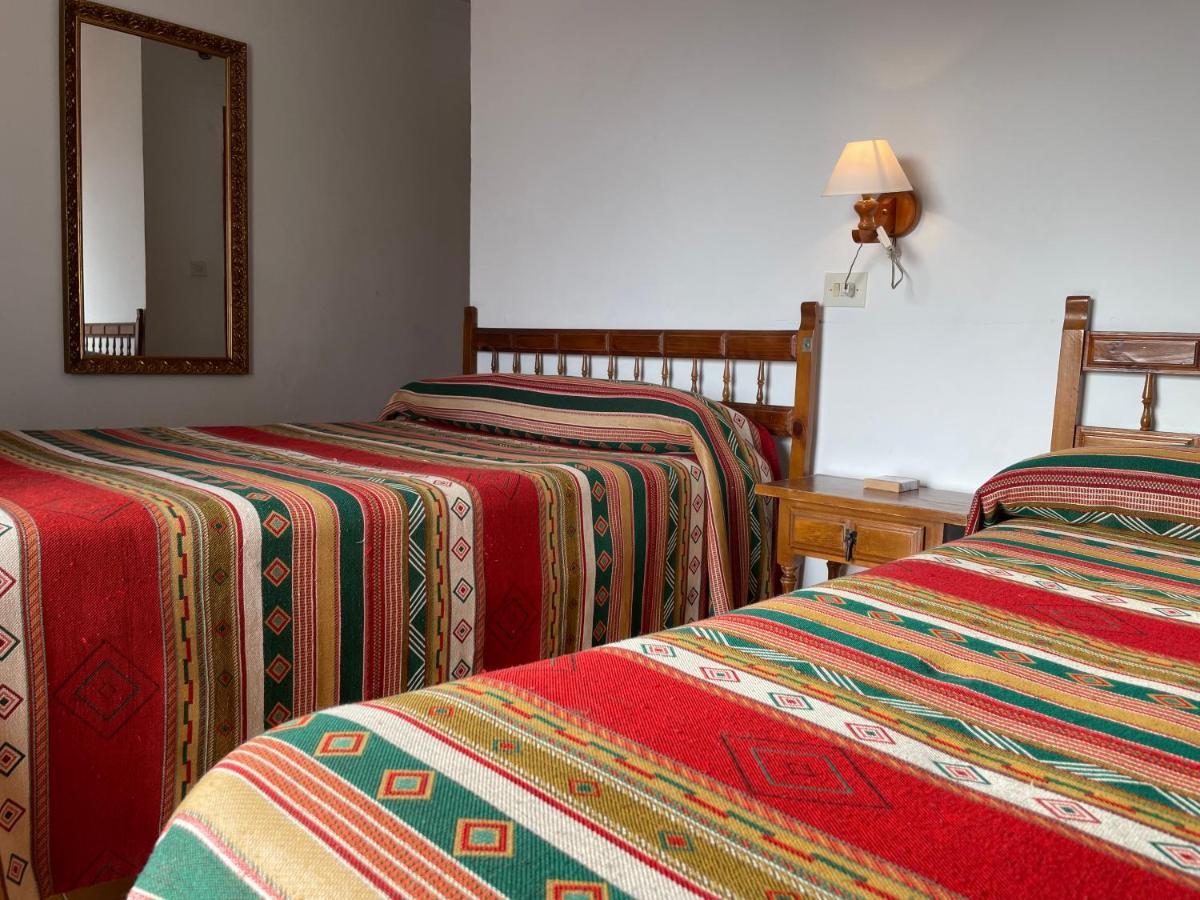 Hostal Rural Poqueira กาปีเลย์รา ภายนอก รูปภาพ