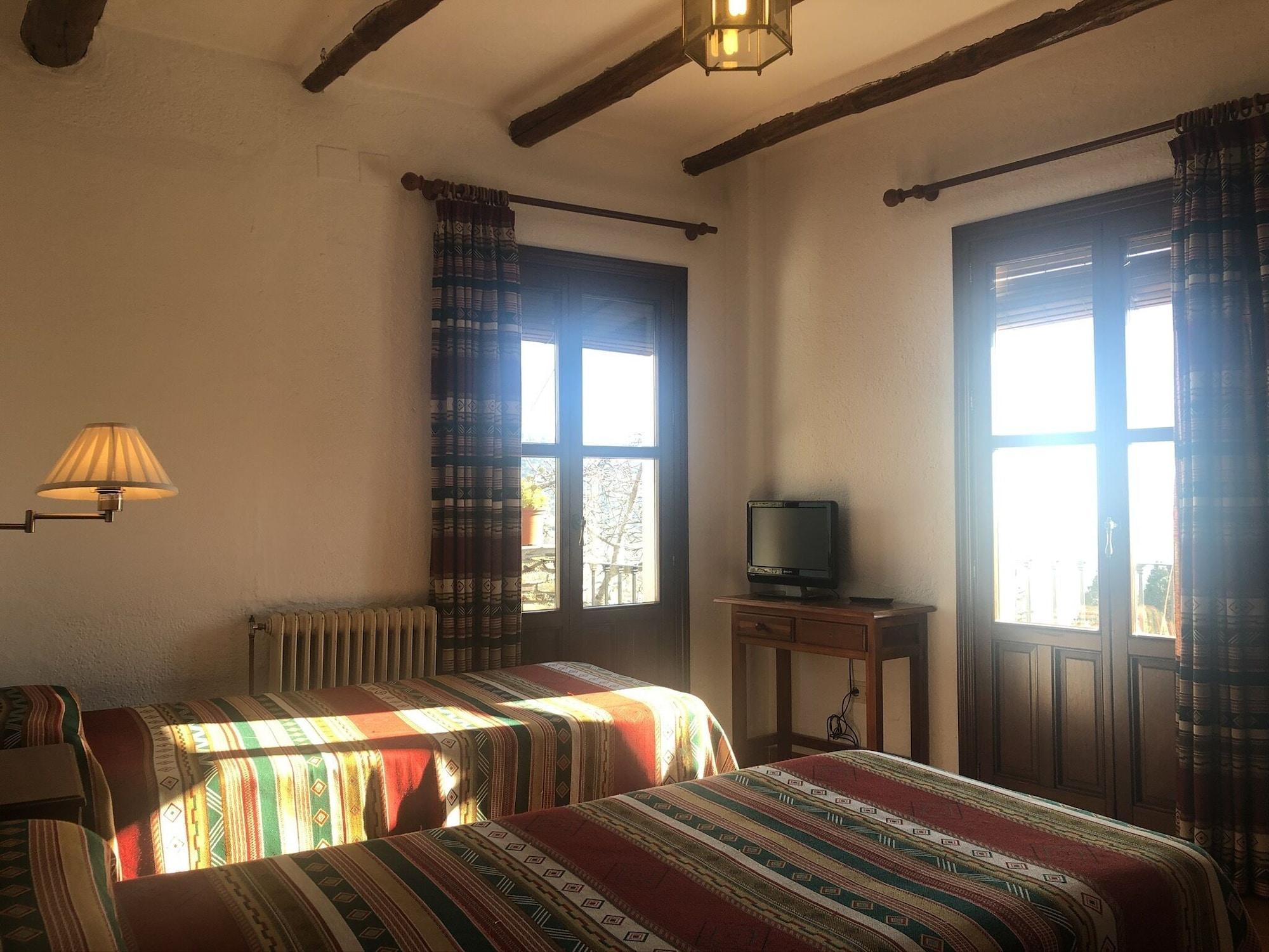 Hostal Rural Poqueira กาปีเลย์รา ภายนอก รูปภาพ