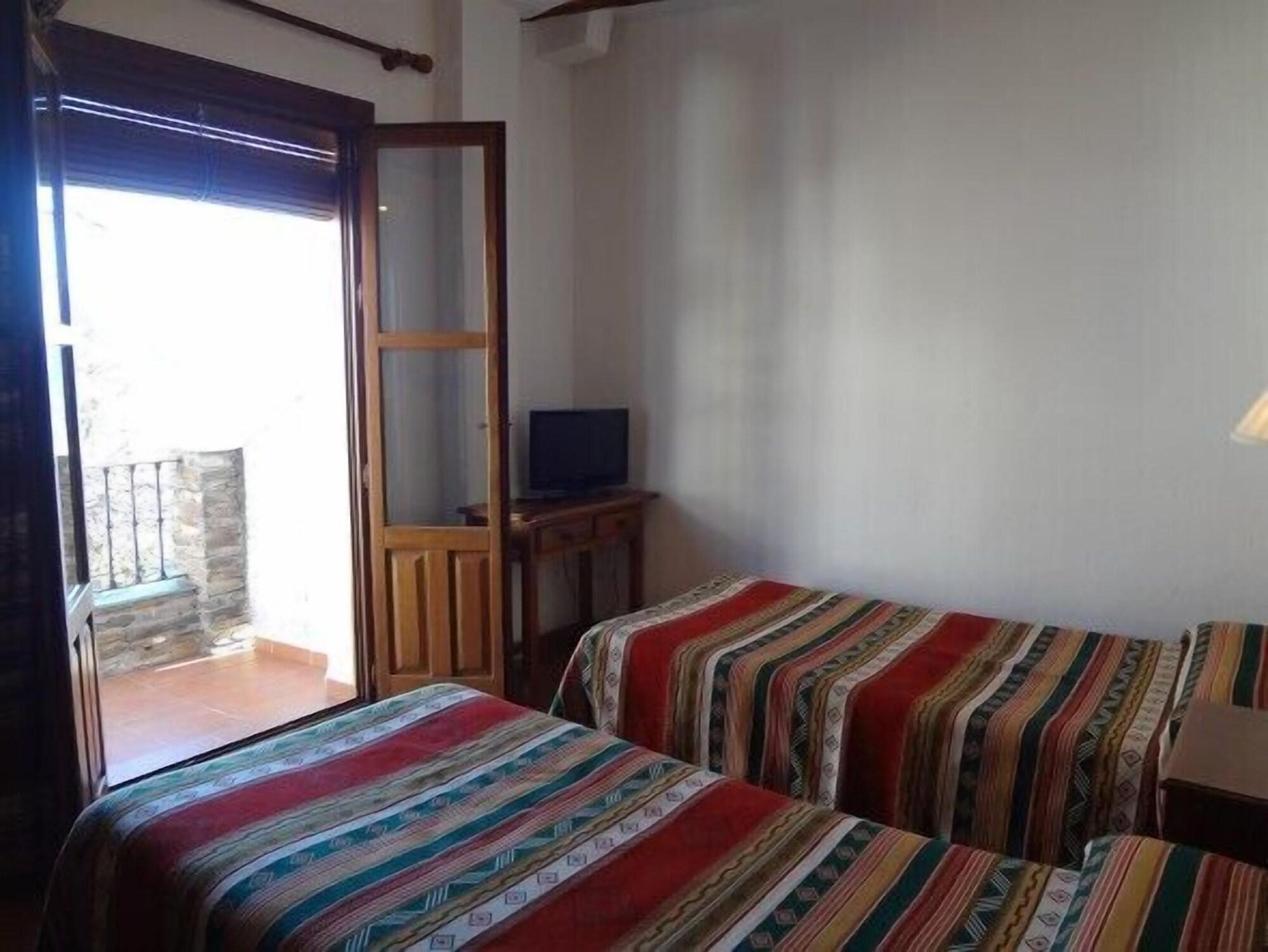 Hostal Rural Poqueira กาปีเลย์รา ภายนอก รูปภาพ