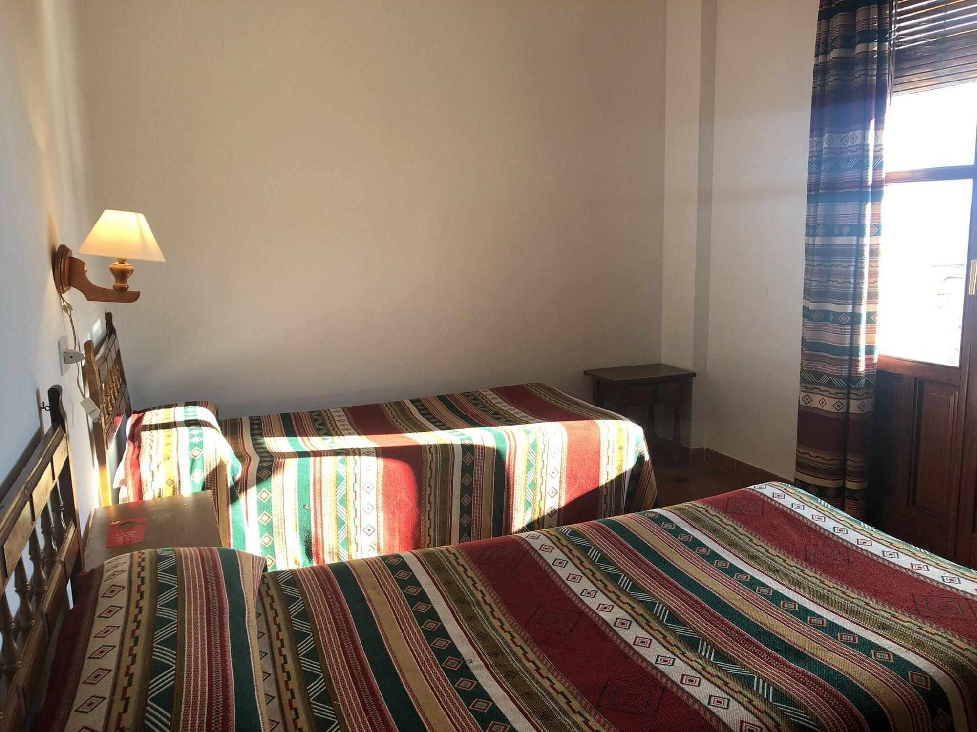 Hostal Rural Poqueira กาปีเลย์รา ภายนอก รูปภาพ