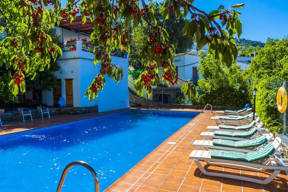 Hostal Rural Poqueira กาปีเลย์รา ภายนอก รูปภาพ