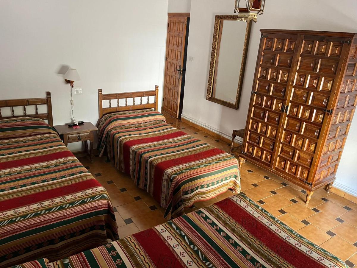 Hostal Rural Poqueira กาปีเลย์รา ภายนอก รูปภาพ