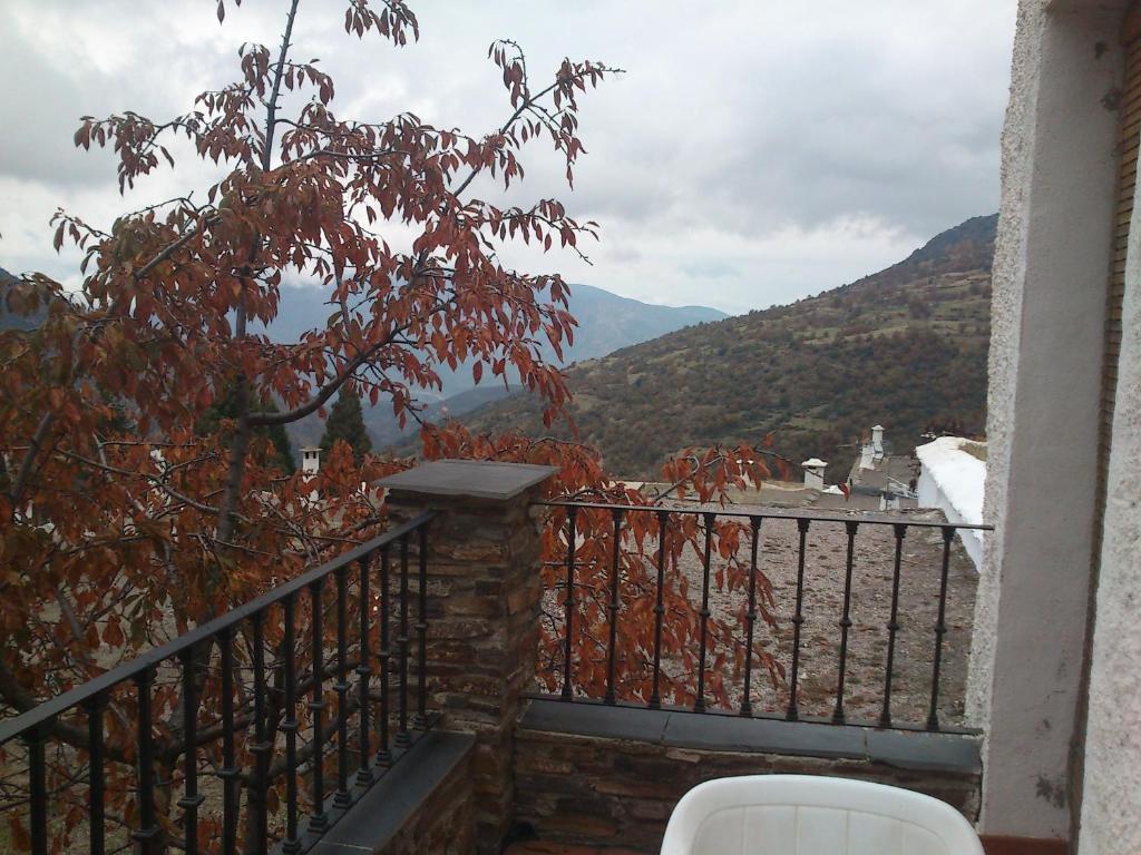 Hostal Rural Poqueira กาปีเลย์รา ภายนอก รูปภาพ