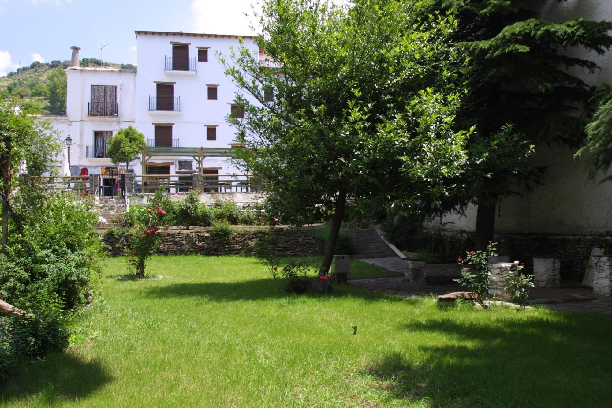 Hostal Rural Poqueira กาปีเลย์รา ภายนอก รูปภาพ